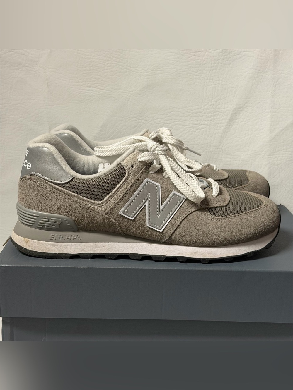 New Balance® (Women's Sz 9.5B)
574 Core Sneakers in Grey/NB
White - Picture 7 of 11